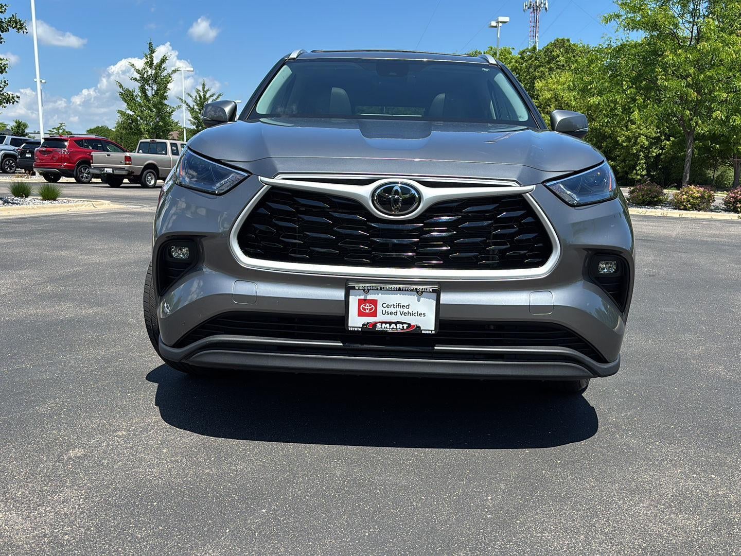 2025 Toyota HIGHLANDER XLE
