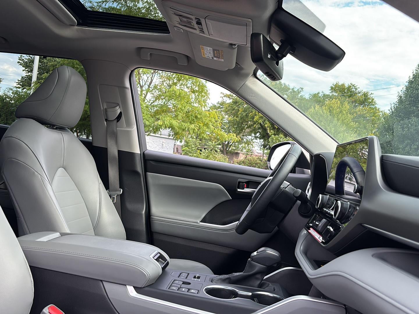 2025 Toyota Highlander XLE