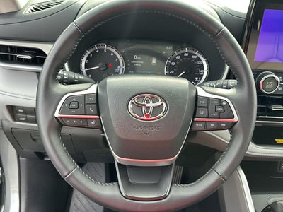 2025 Toyota Highlander XLE