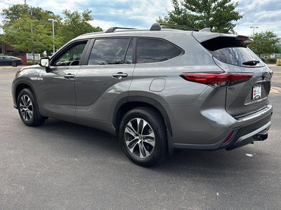 2025 Toyota Highlander XLE