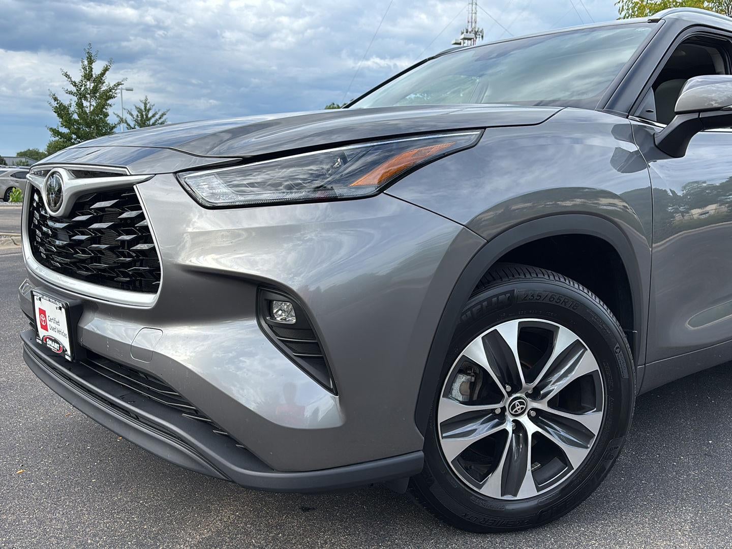 2025 Toyota Highlander XLE