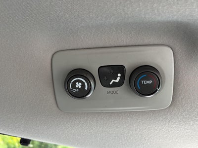 2011 Toyota Sienna LE AAS