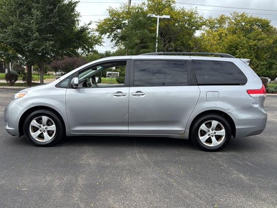 2011 Toyota Sienna LE AAS