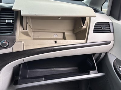2011 Toyota Sienna LE AAS