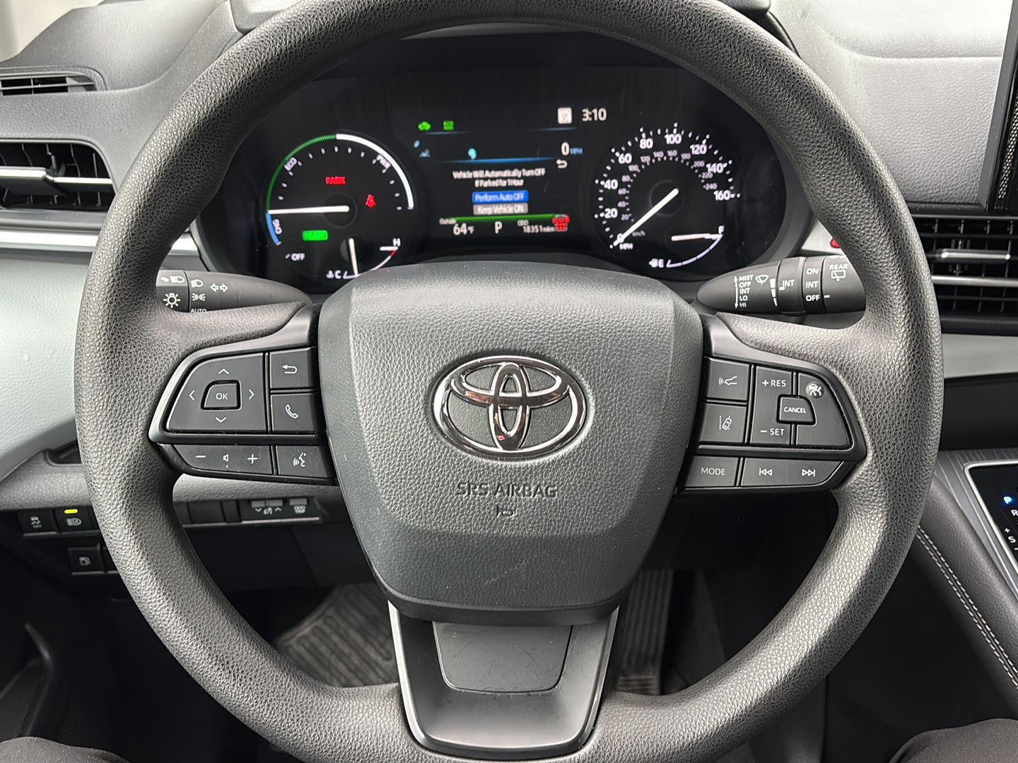 2025 Toyota Sienna LE