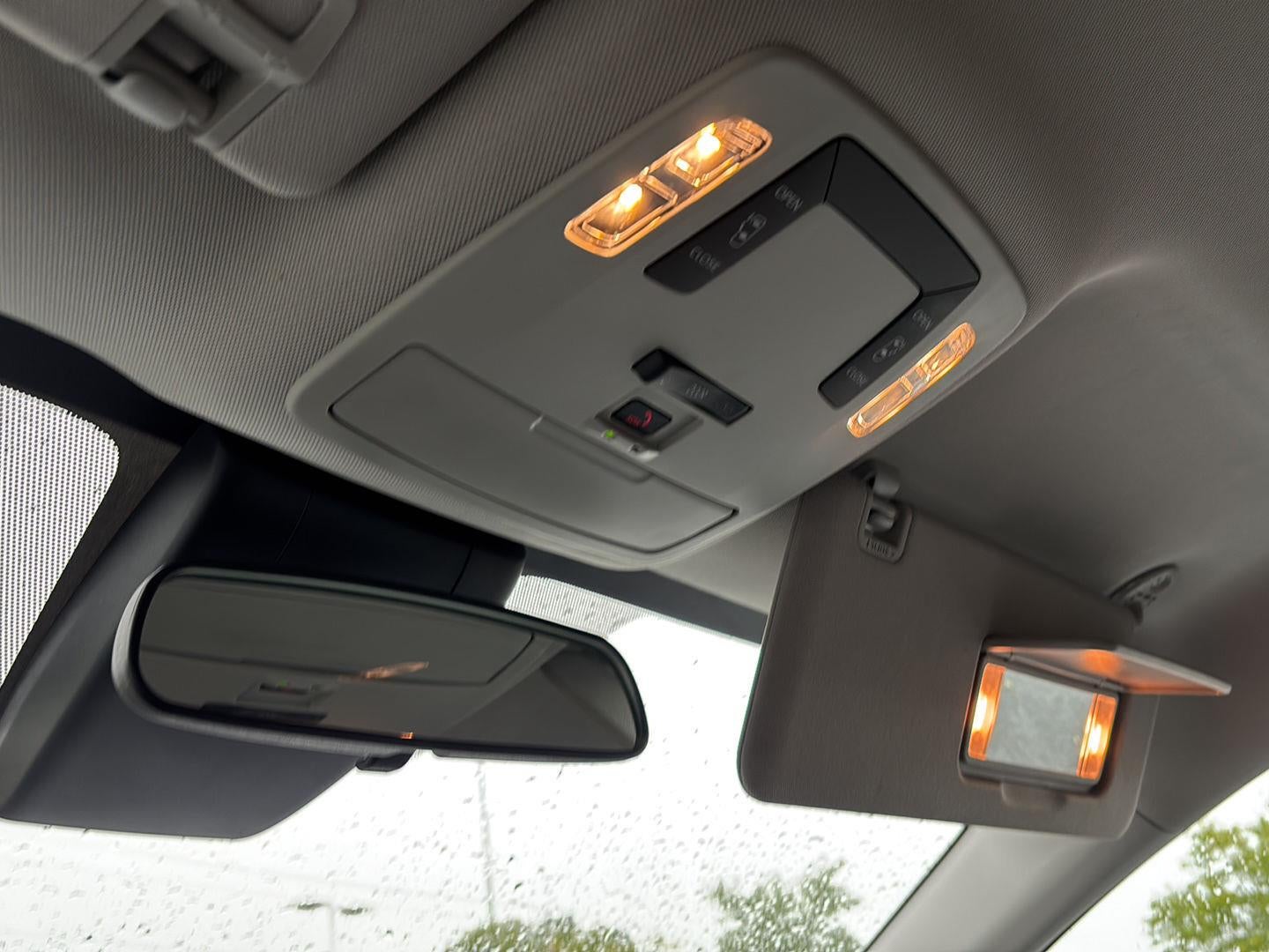 2025 Toyota Sienna LE