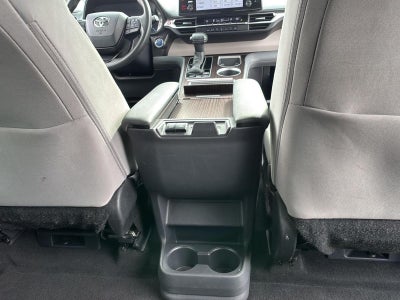 2024 Toyota Sienna LE 8-Passenger