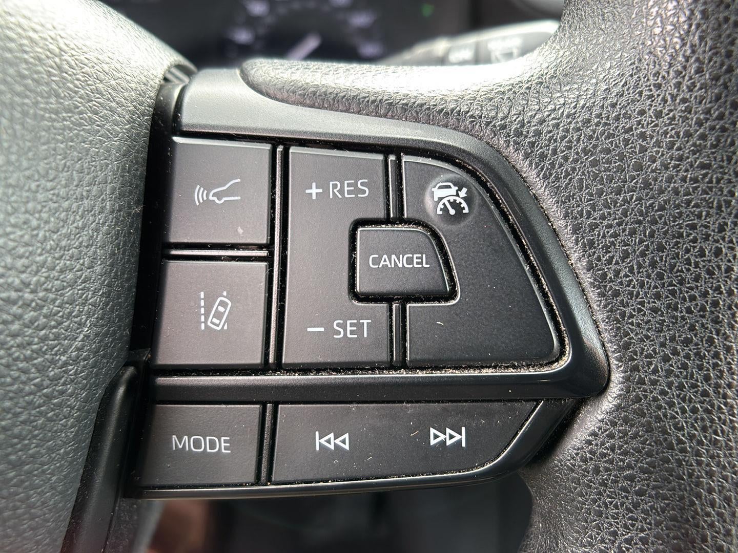 2024 Toyota Sienna LE 8-Passenger