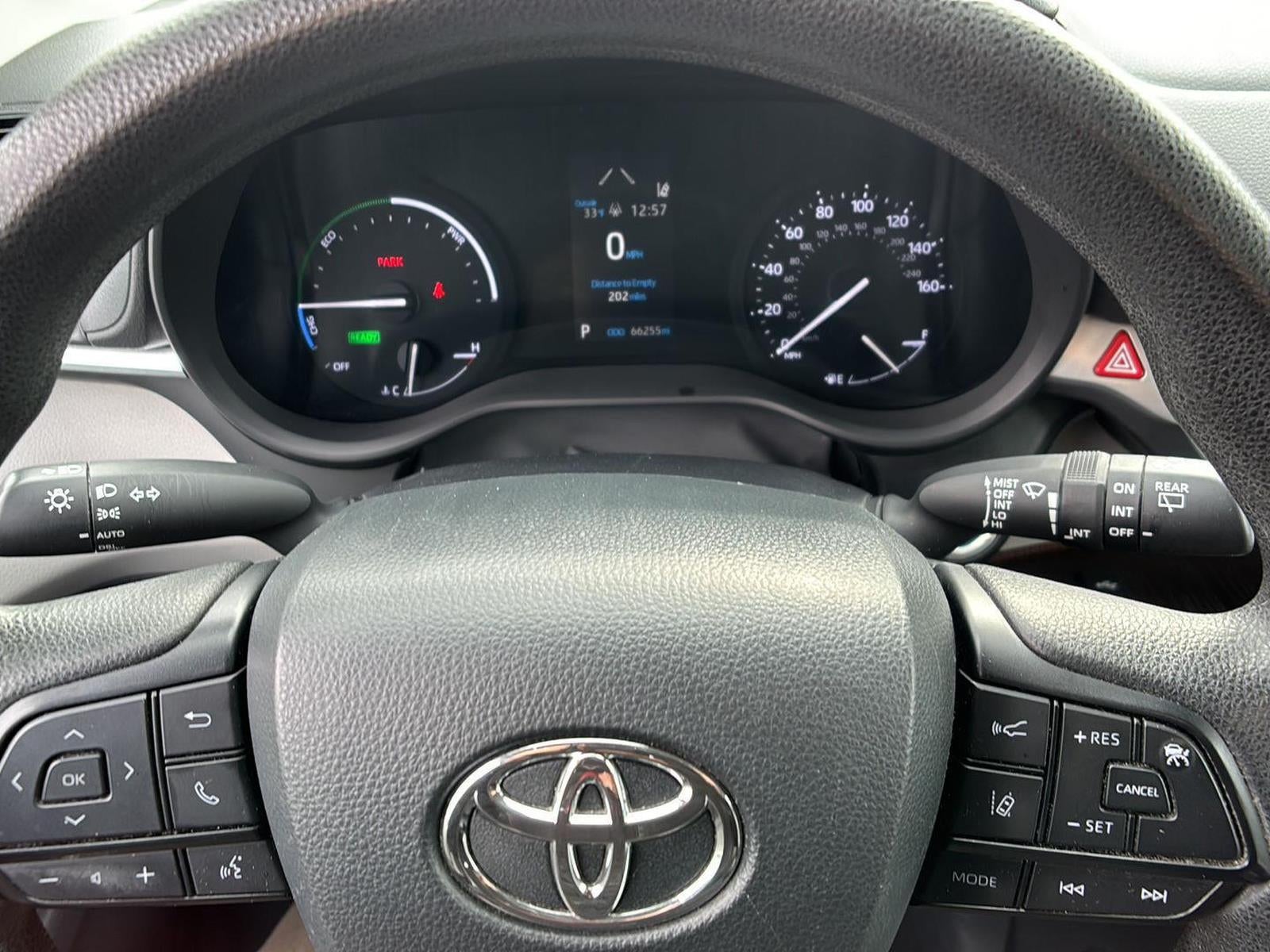 2024 Toyota Sienna LE 8-Passenger