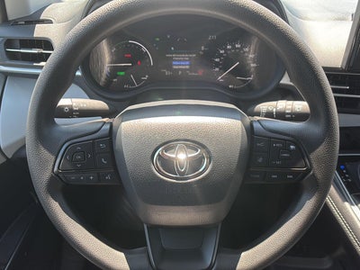2026 Toyota SIENNA LE