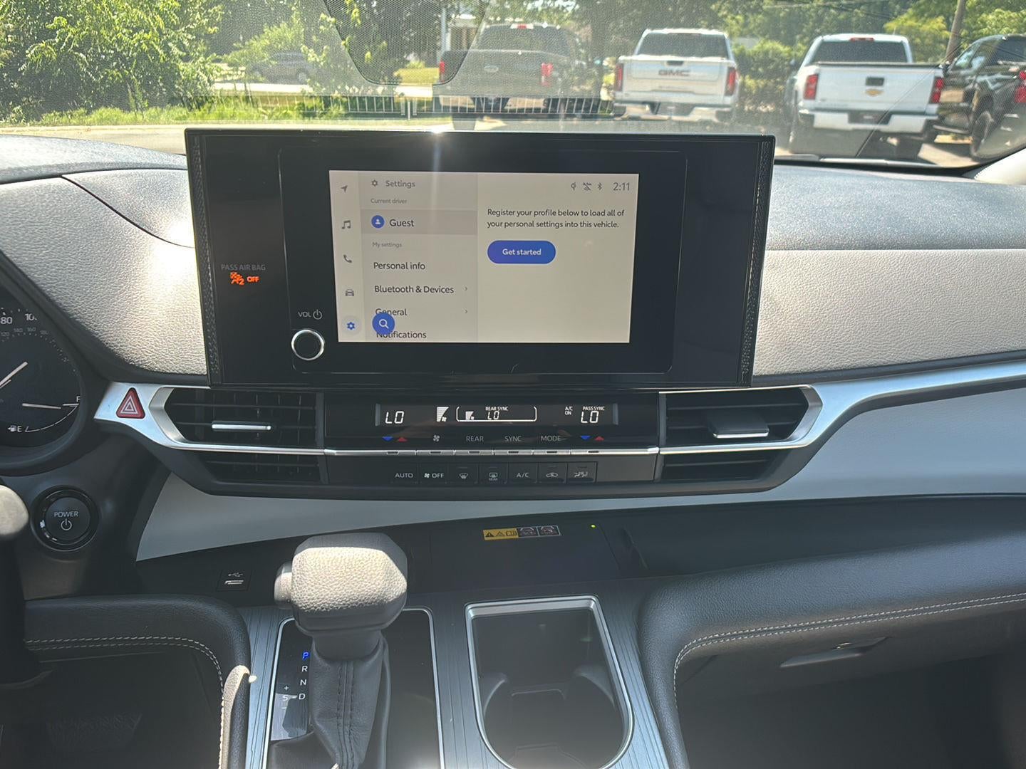 2026 Toyota SIENNA LE