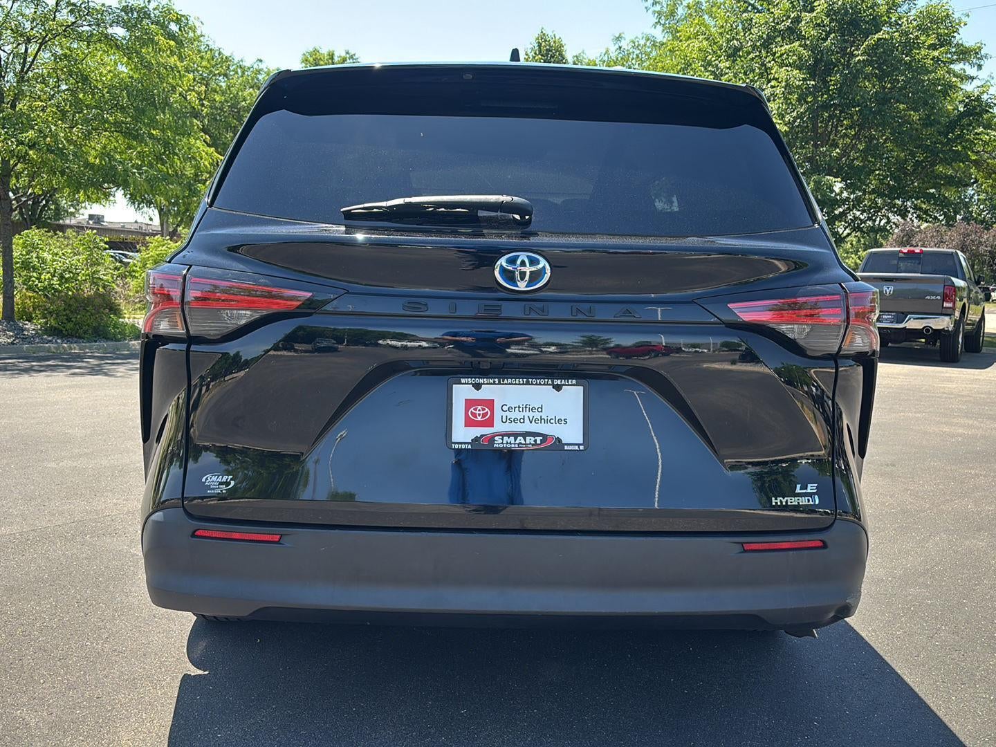 2022 Toyota Sienna LE