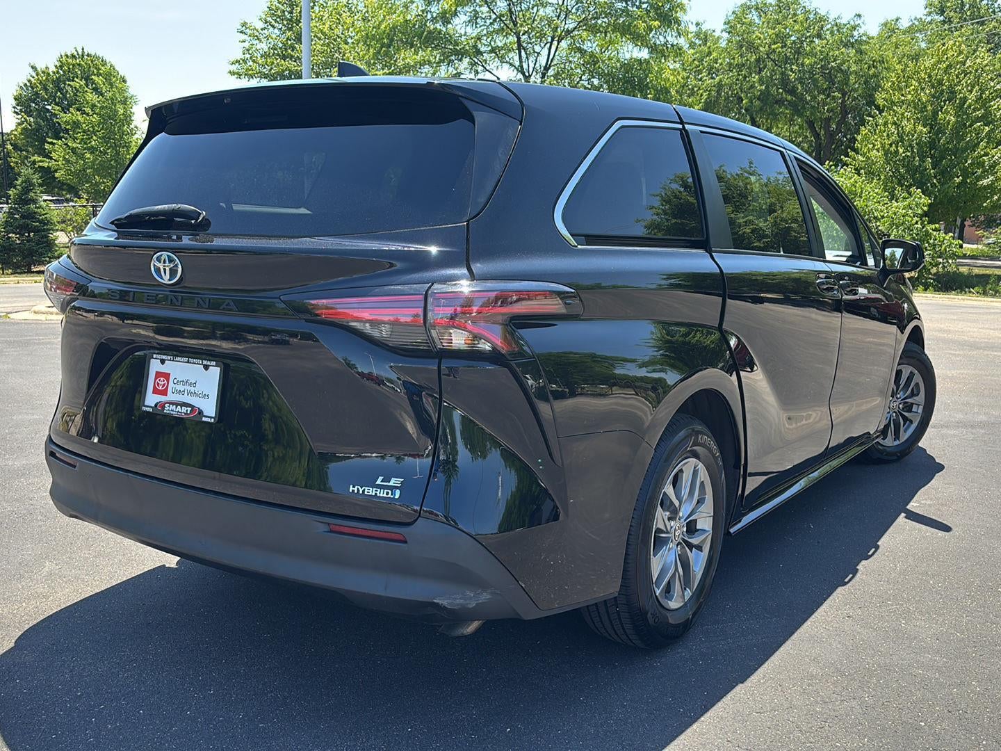 2022 Toyota Sienna LE