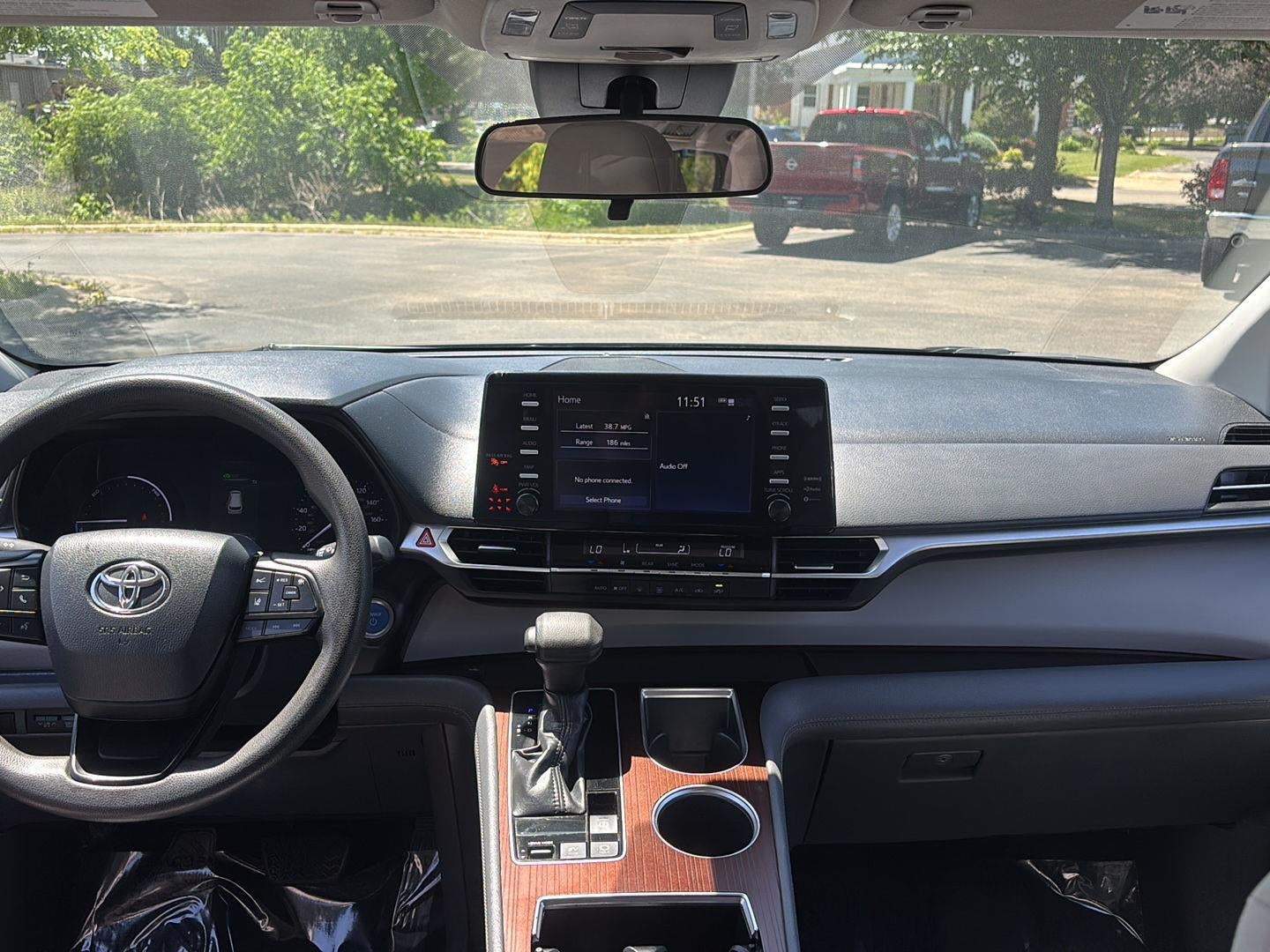 2022 Toyota Sienna LE