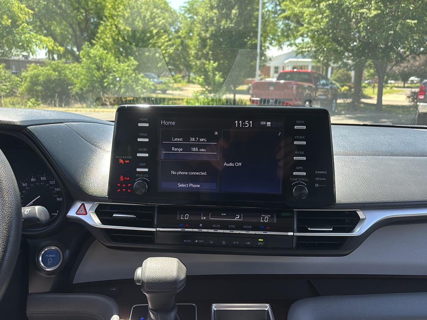 2022 Toyota Sienna LE