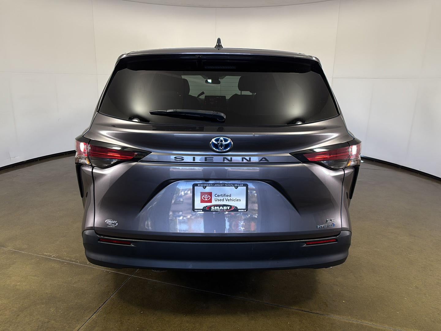 2021 Toyota Sienna LE