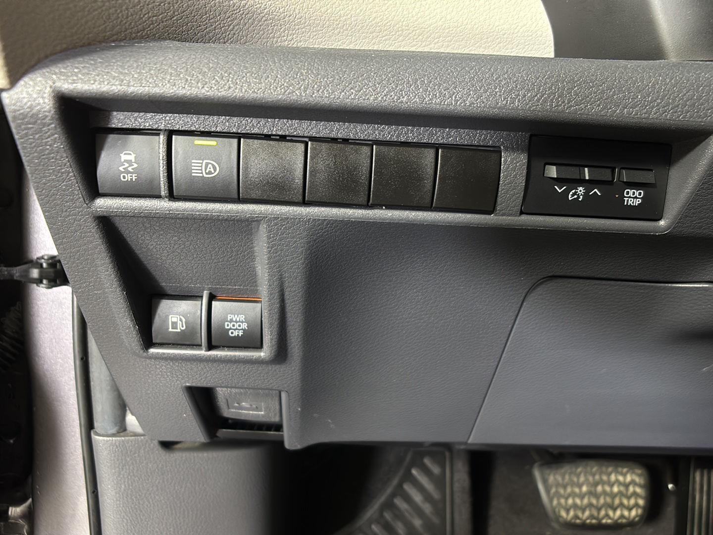 2021 Toyota Sienna LE
