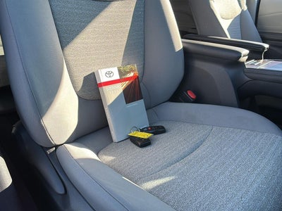 2021 Toyota Sienna LE