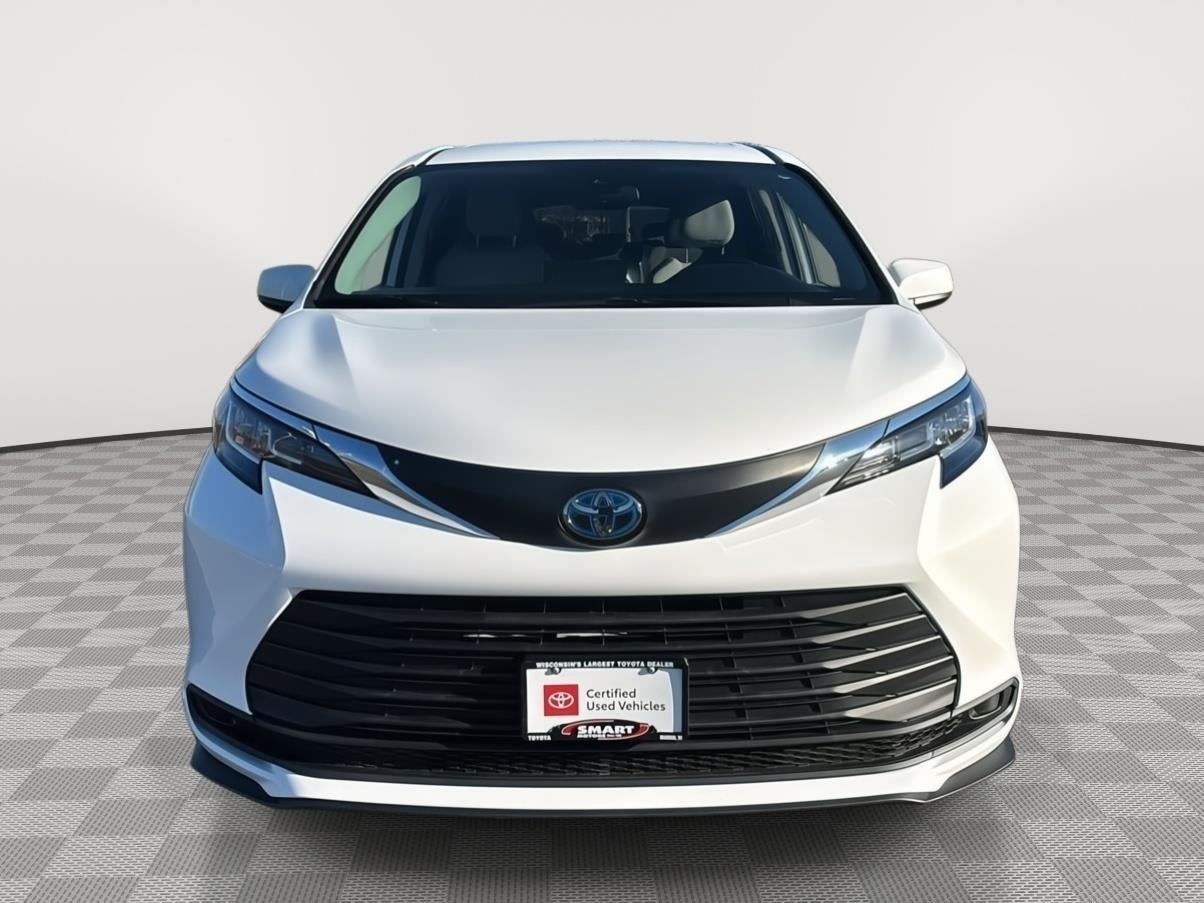 2021 Toyota Sienna LE