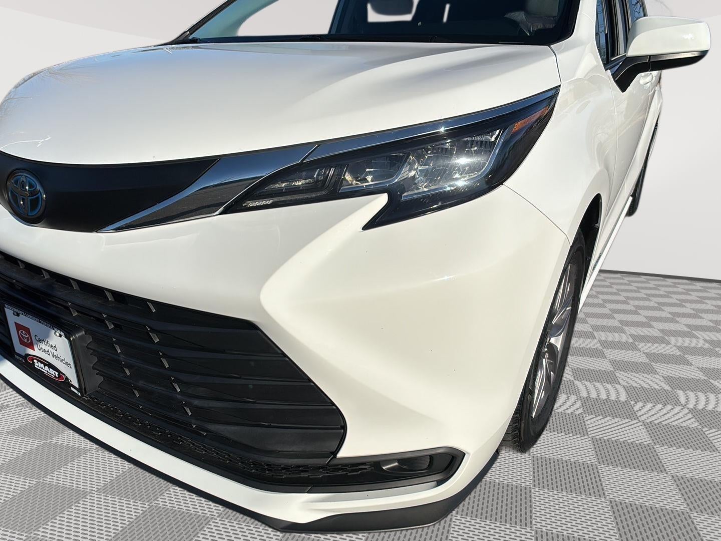 2021 Toyota Sienna LE