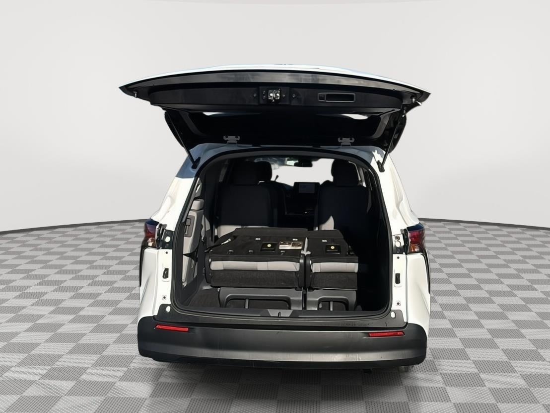 2021 Toyota Sienna LE