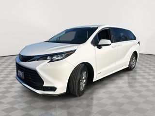 2021 Toyota Sienna LE