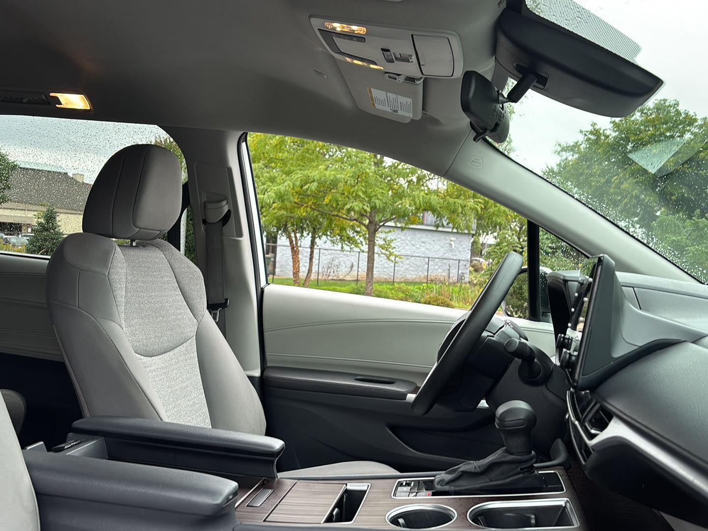 2024 Toyota Sienna LE