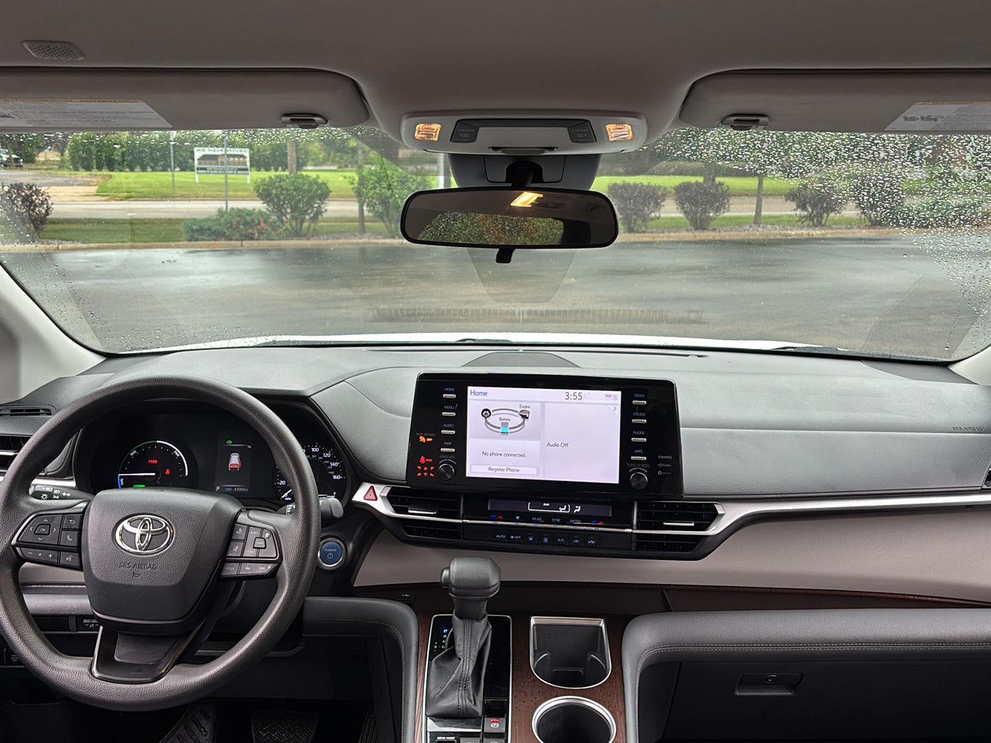 2024 Toyota Sienna LE