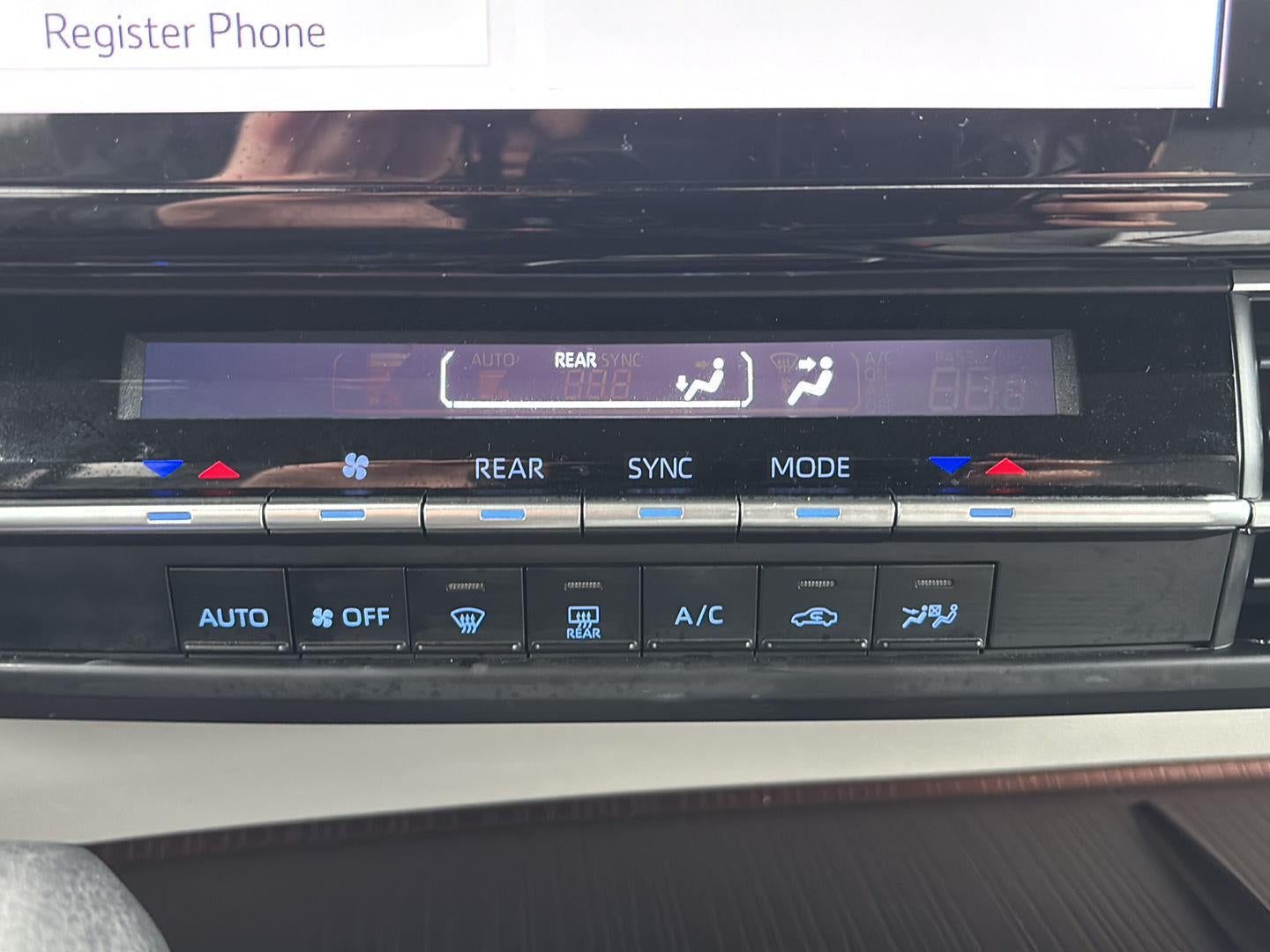 2024 Toyota Sienna LE