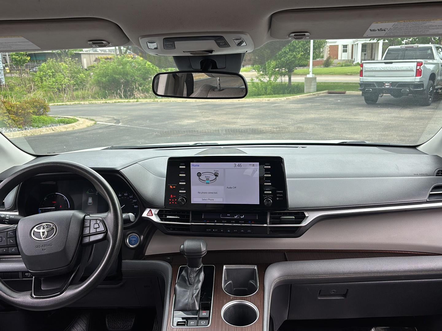 2022 Toyota Sienna LE