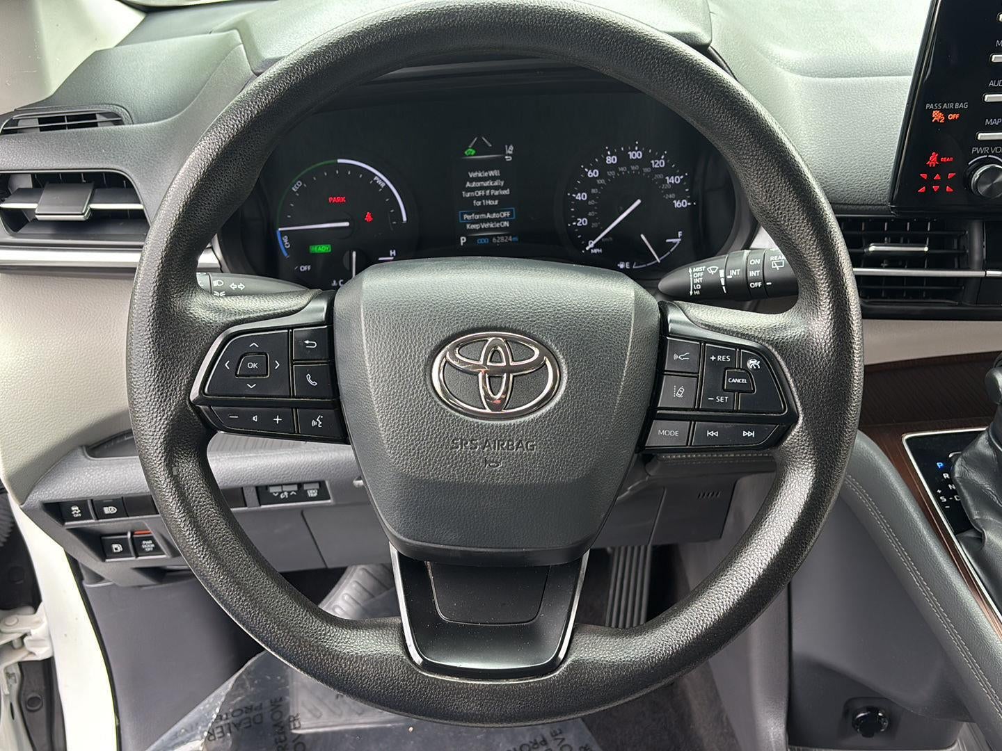 2022 Toyota Sienna LE