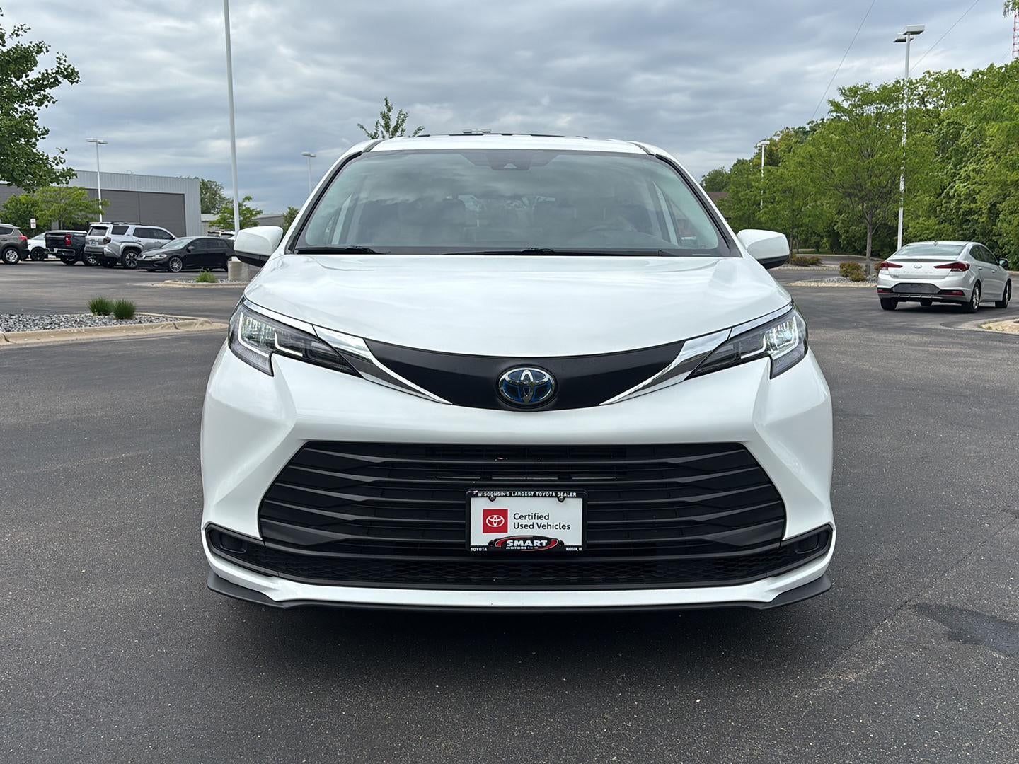 2022 Toyota Sienna LE