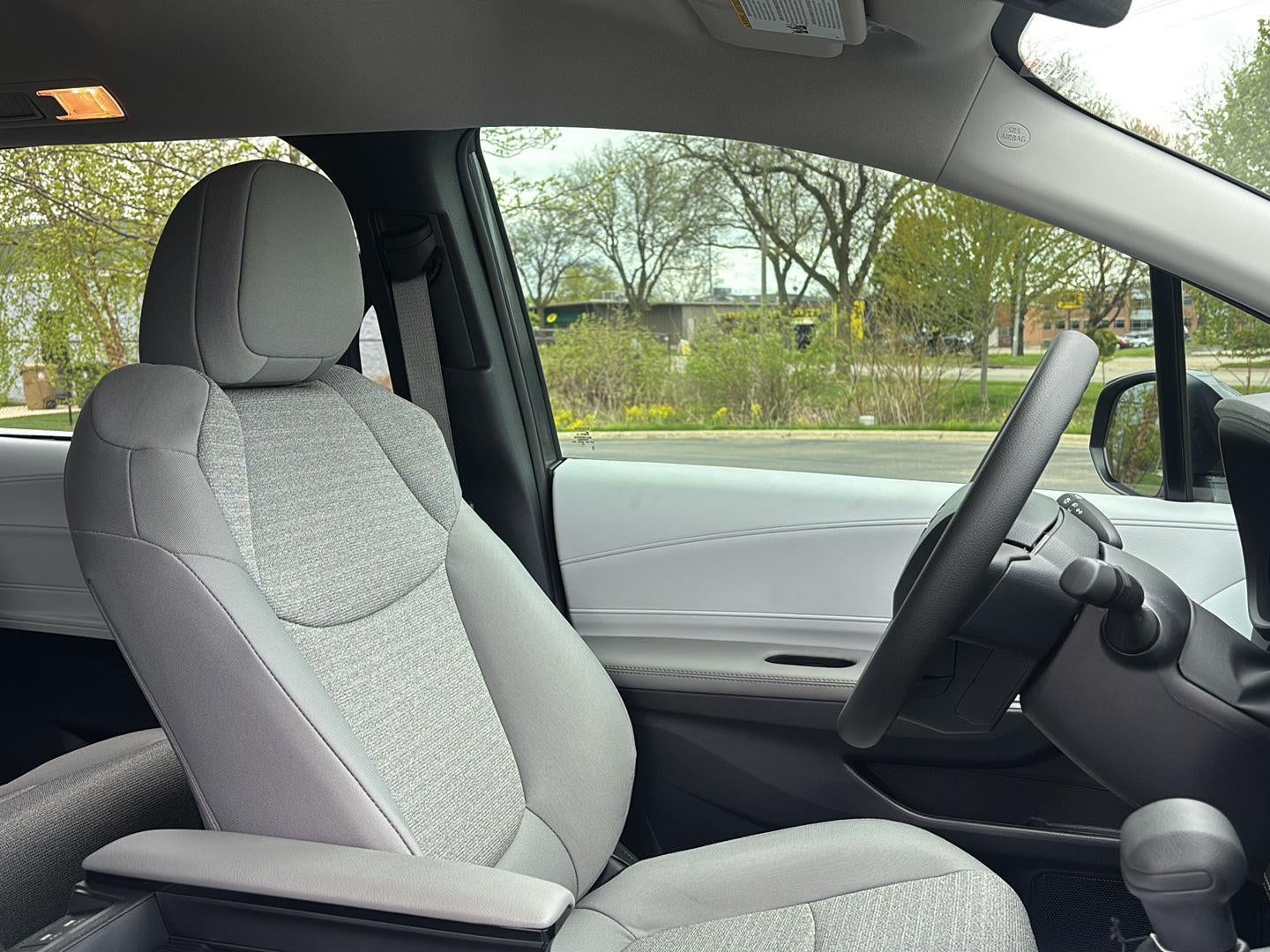 2025 Toyota Sienna LE