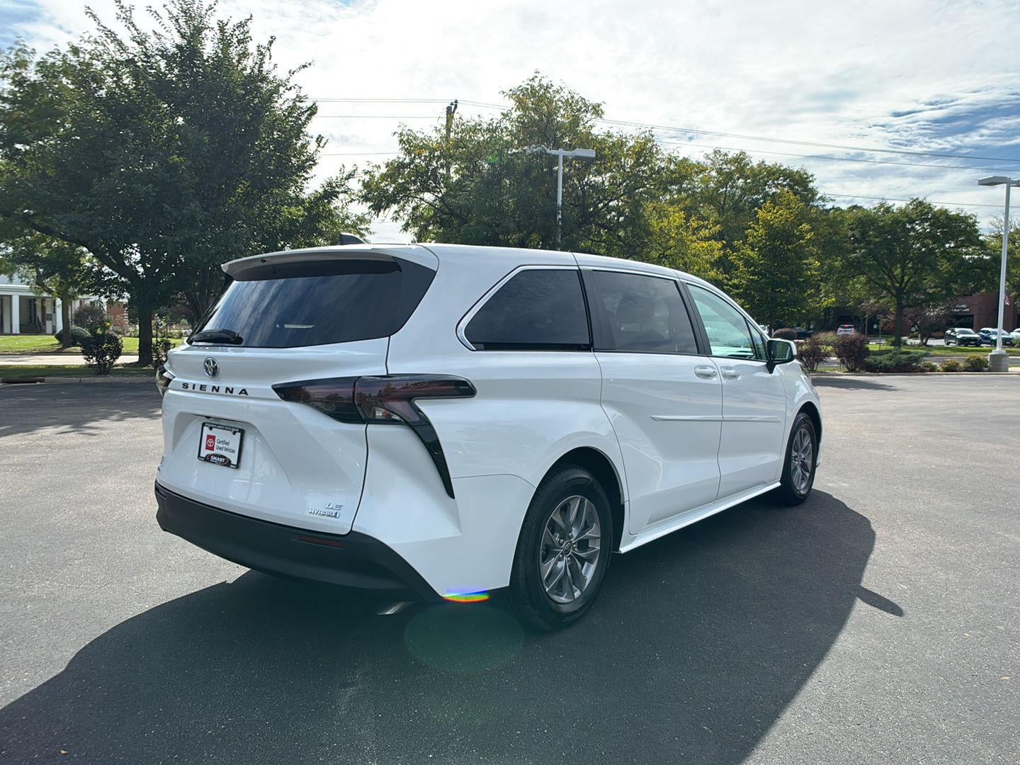 2024 Toyota Sienna LE