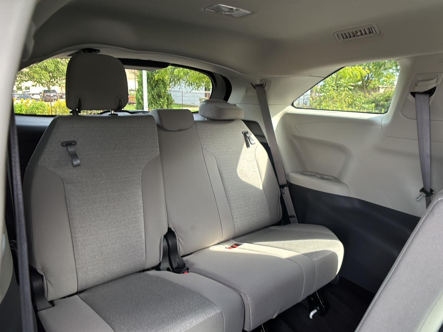 2024 Toyota Sienna LE