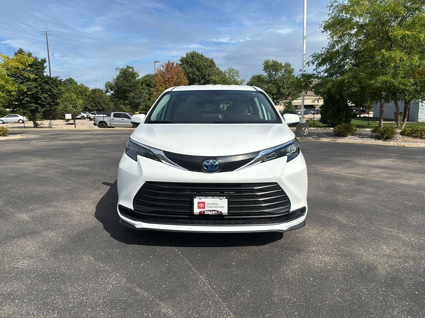 2024 Toyota Sienna LE