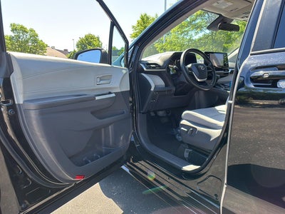 2021 Toyota SIENNA LE