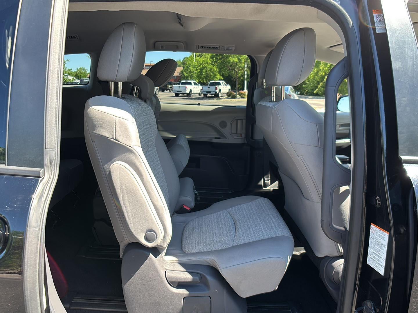 2021 Toyota SIENNA LE