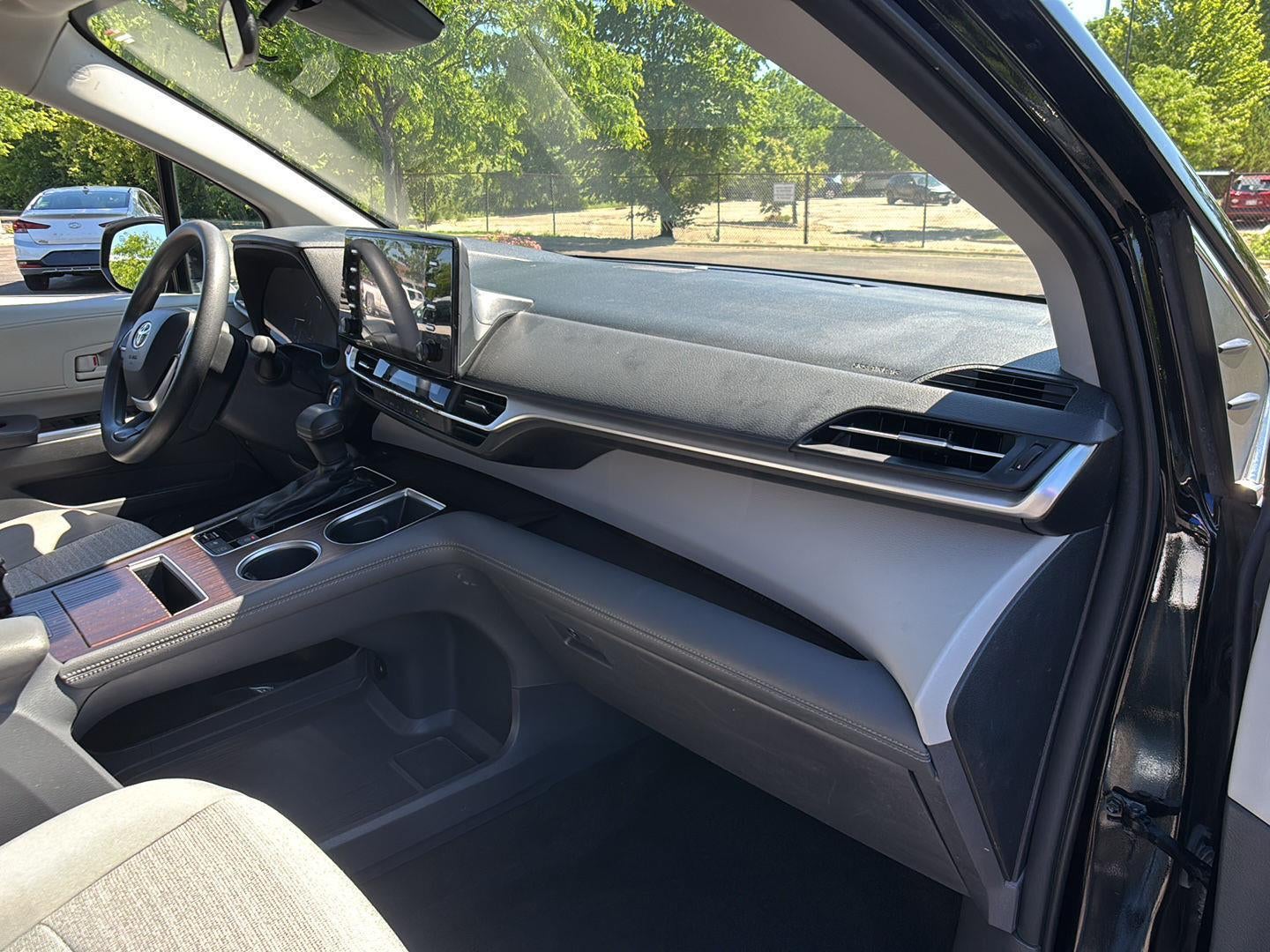 2021 Toyota SIENNA LE