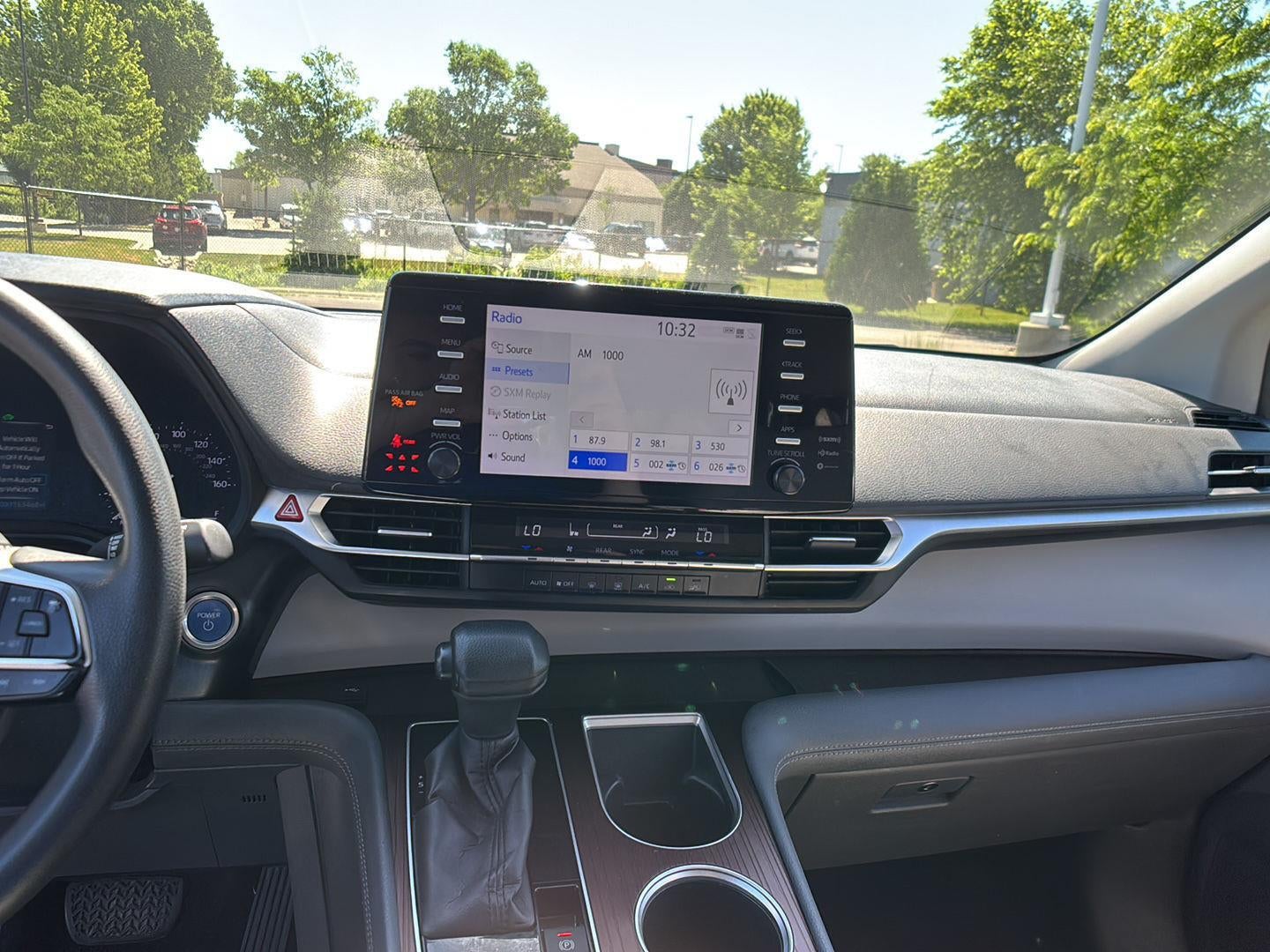 2021 Toyota SIENNA LE