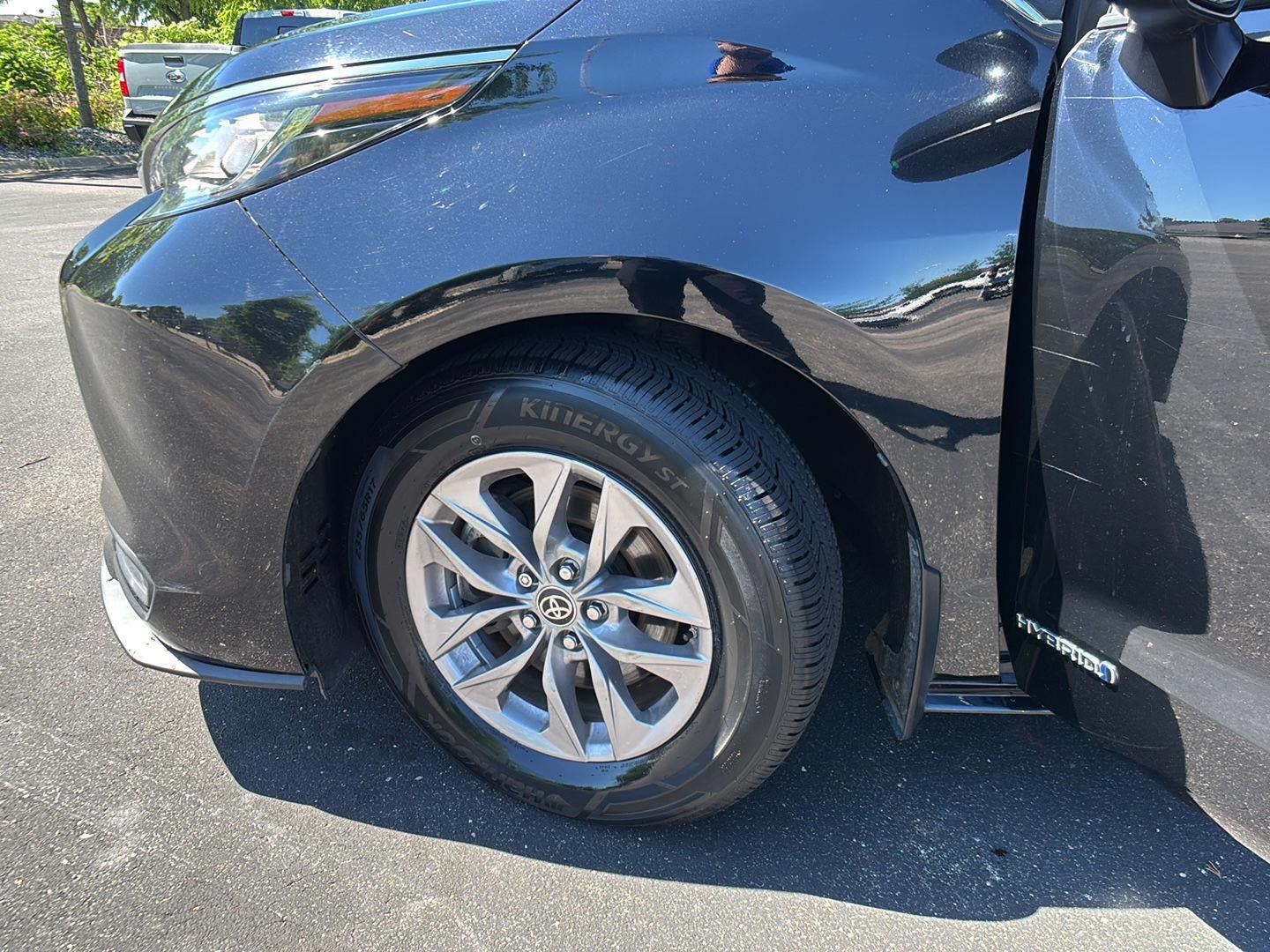 2021 Toyota SIENNA LE