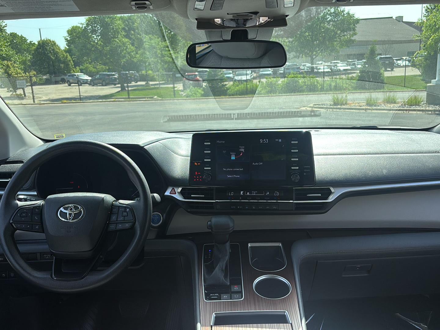 2023 Toyota Sienna LE