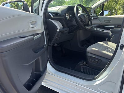 2023 Toyota Sienna LE