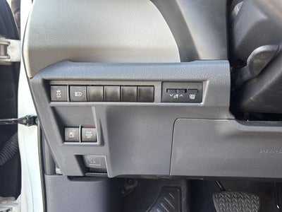 2023 Toyota Sienna LE