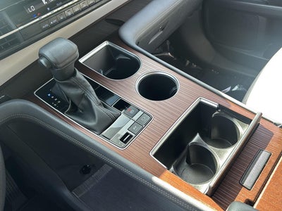 2023 Toyota Sienna LE