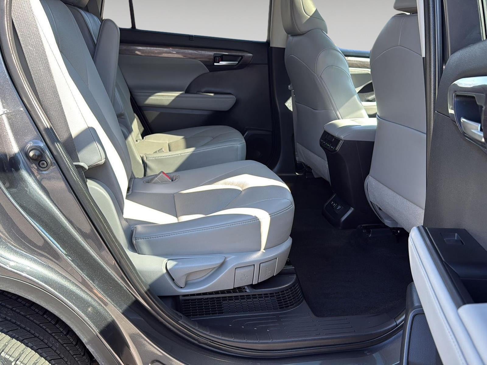 2021 Toyota Highlander Hybrid Limited