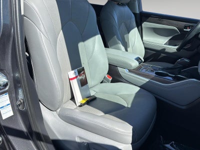 2021 Toyota Highlander Hybrid Limited