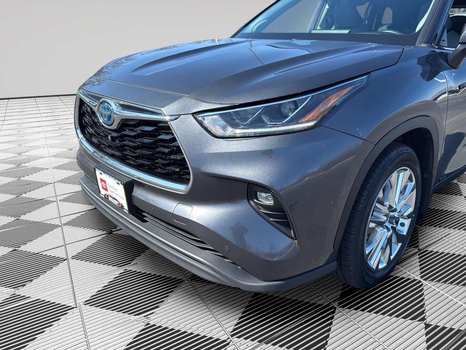 2021 Toyota Highlander Hybrid Limited