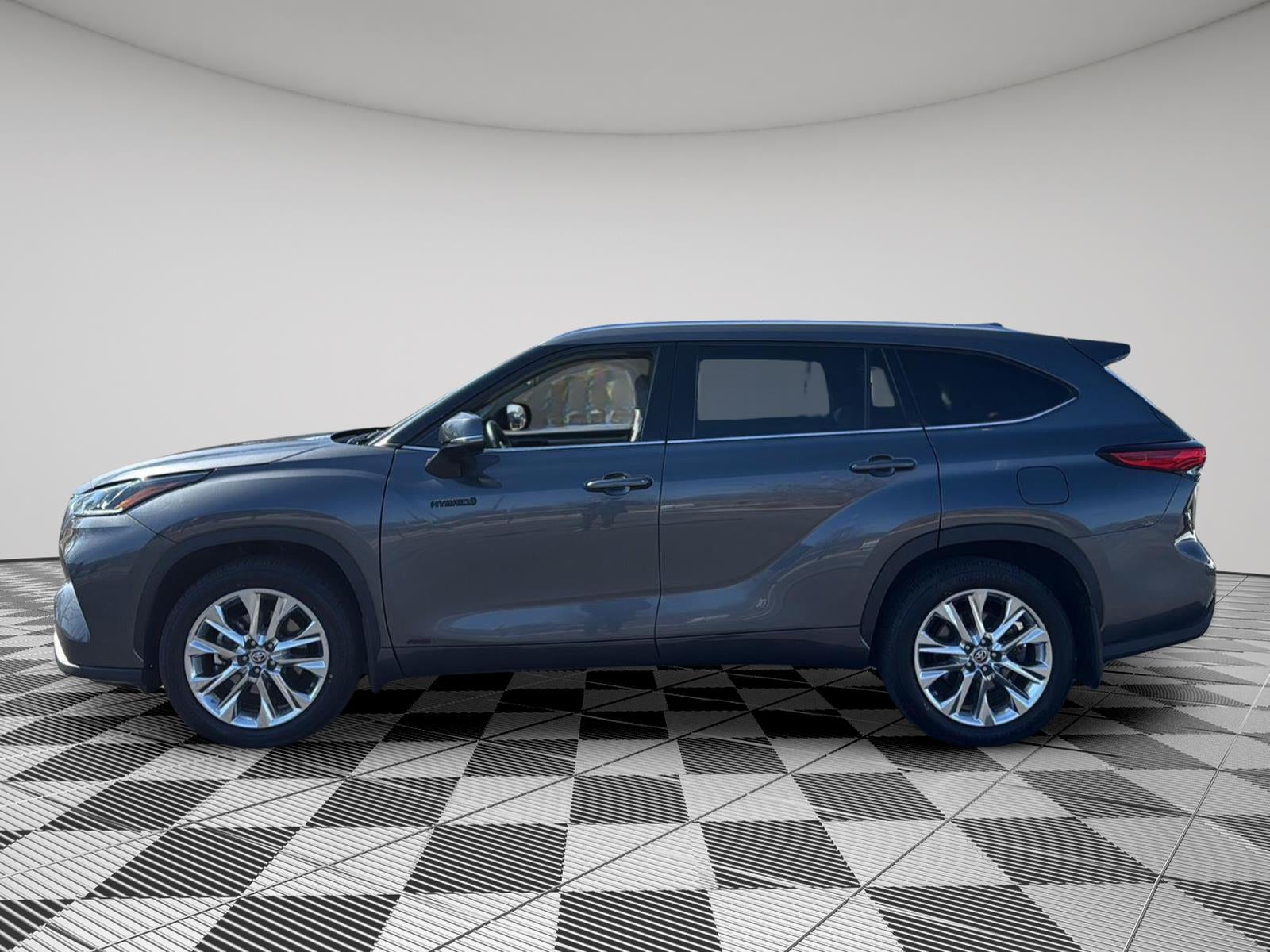 2021 Toyota Highlander Hybrid Limited