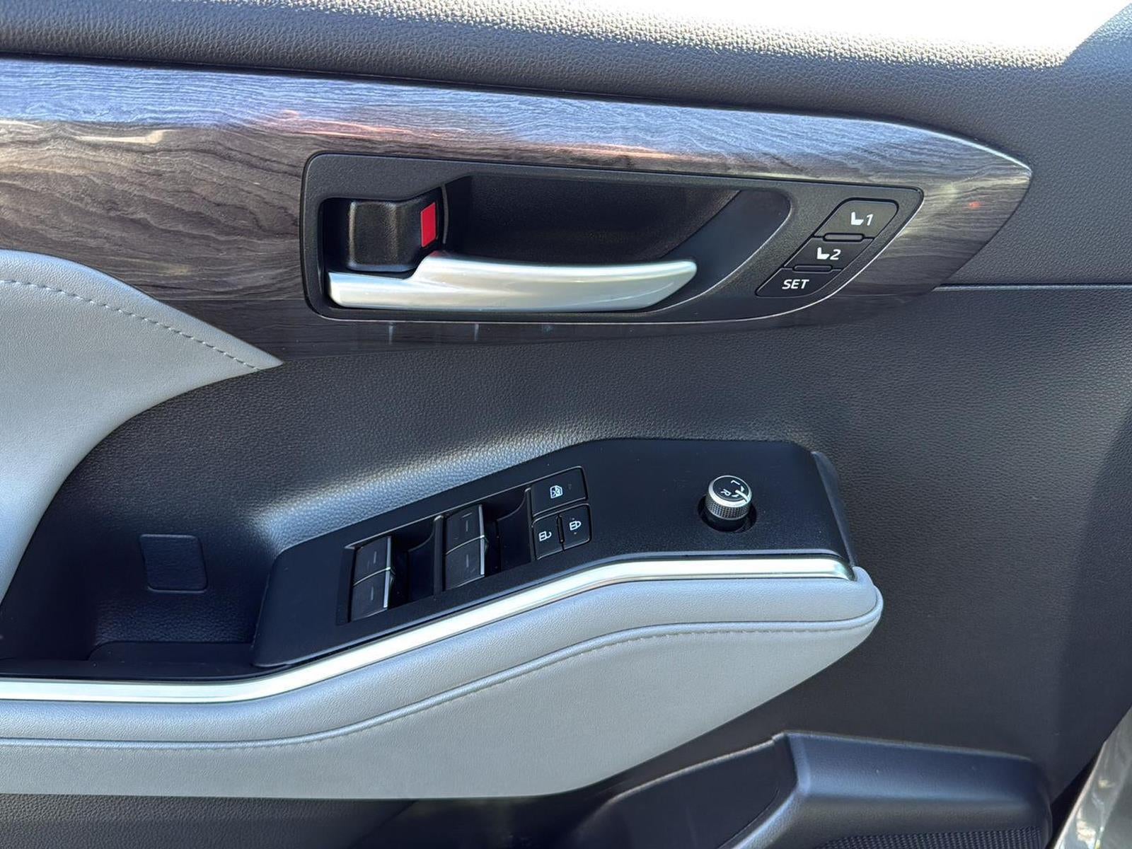 2021 Toyota Highlander Hybrid Limited